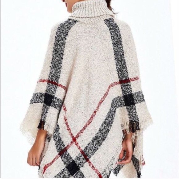 ⭐️Poncho⭐️ - Picture 3 of 3